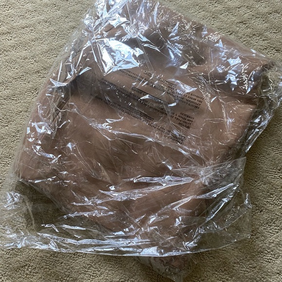 Multiple sizes available!(: - Picture 4 of 4